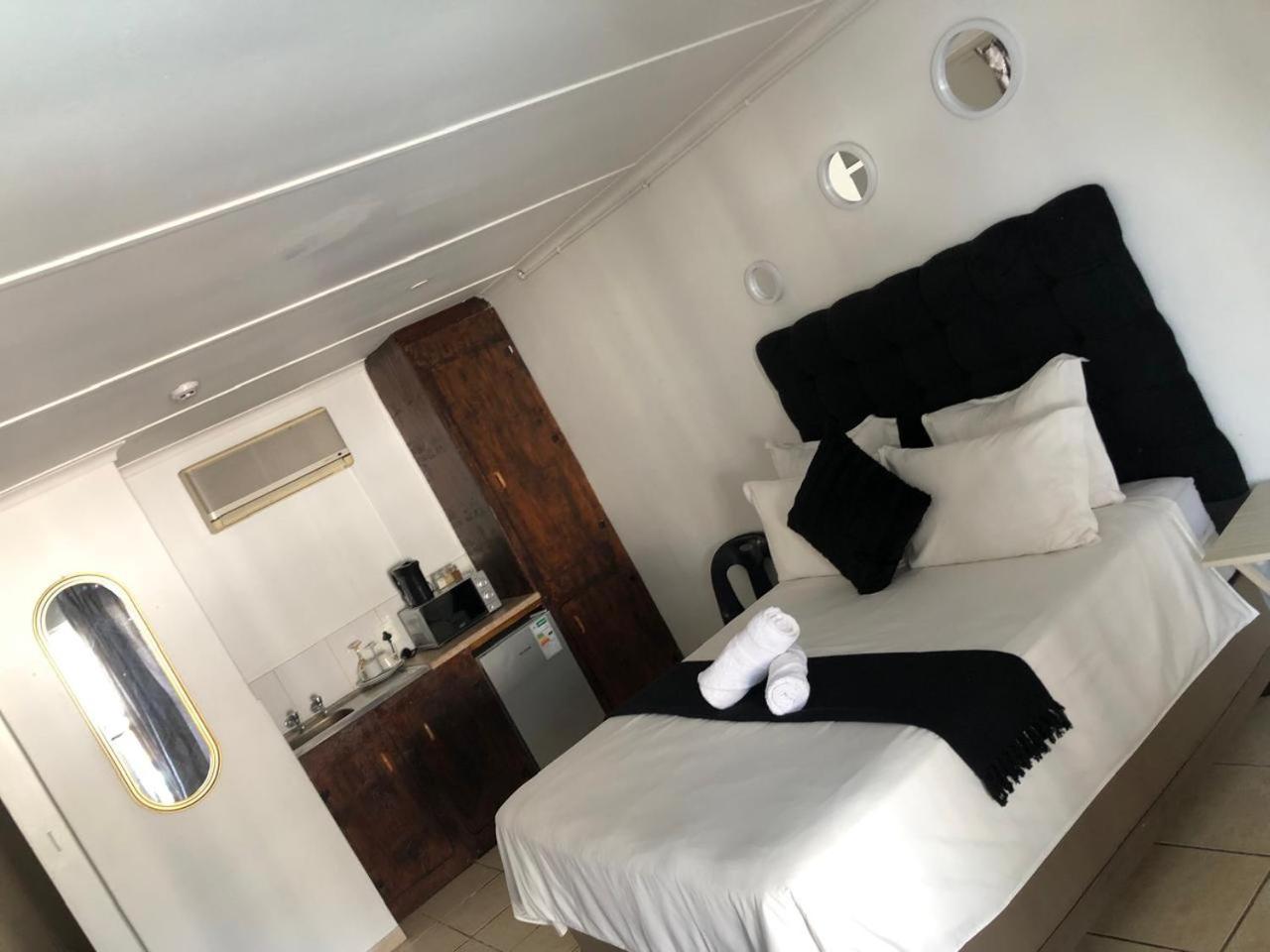 Jnc Lodge Richards Bay Dış mekan fotoğraf